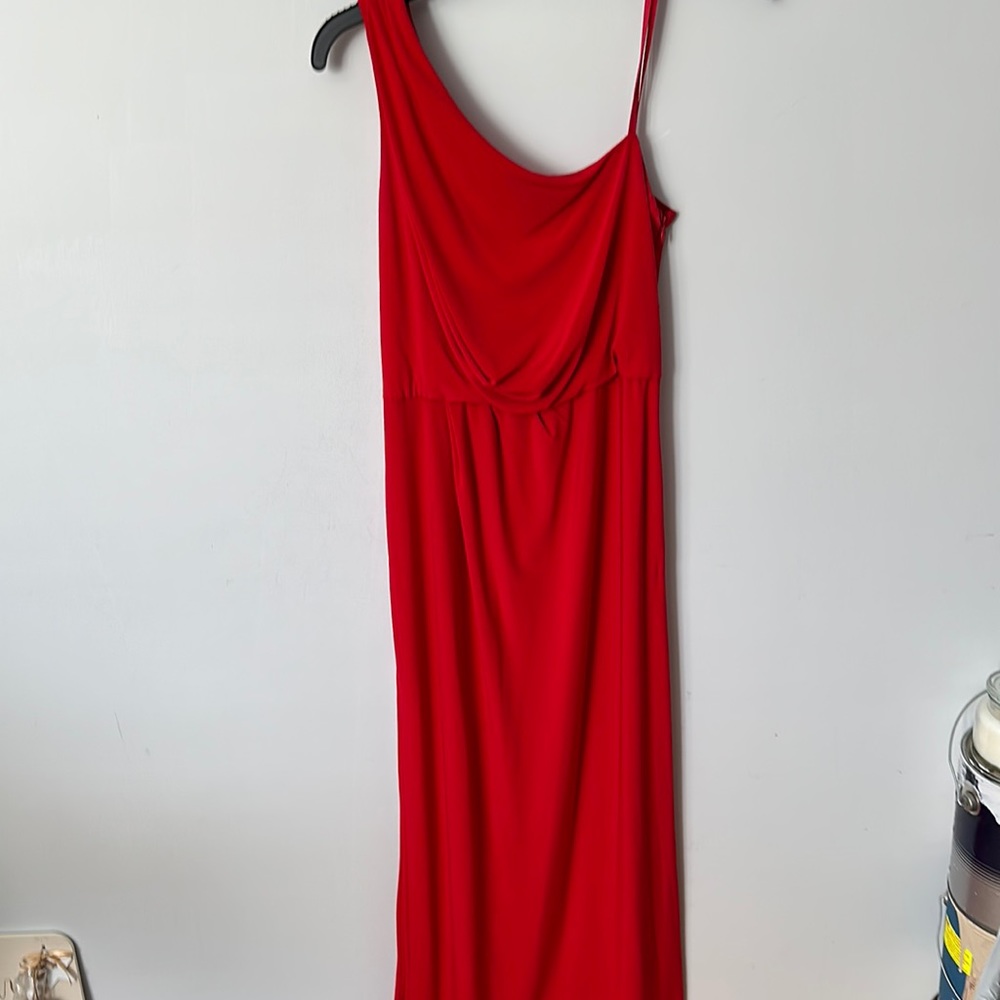 Long dress by Hailey Adrianna Papell